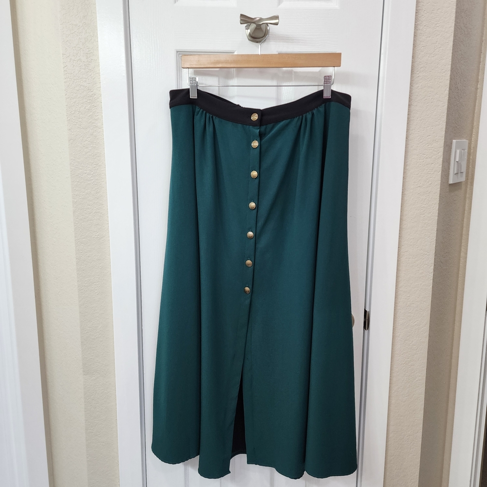 2X Selene Button Front Midi Skirt in Spruce Stretch Crepe